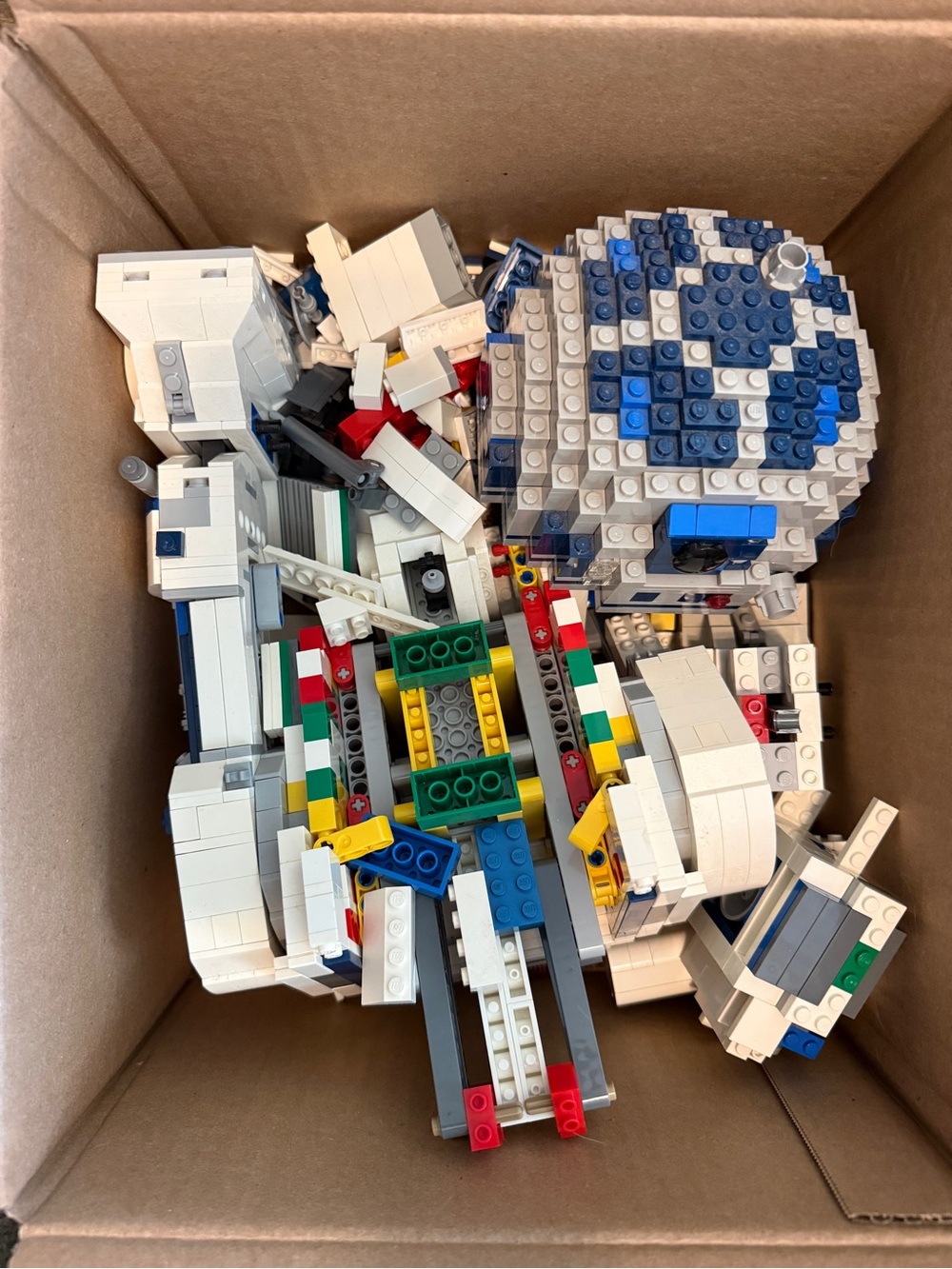 Lego 10225 R2-D2 (2012) Incomplete